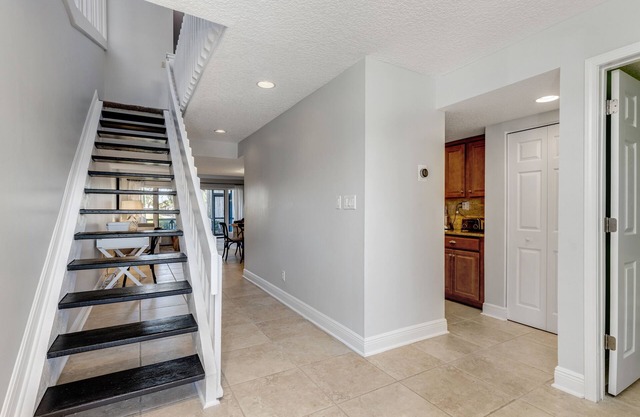 Fabulous fully furnished Sawgrass Country Club Condo!