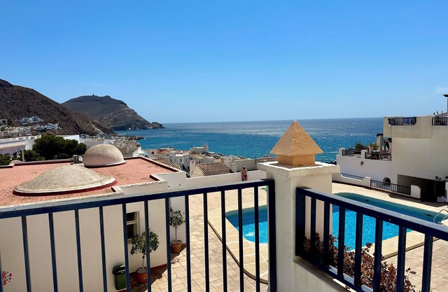 Fabulous ocean view and pool 80m from the beach in San Jose (pet friendly)