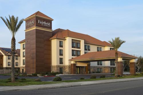 Fairfield by Marriott Inn & Suites Fresno Riverpark