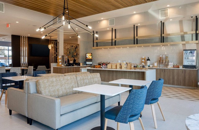 Fairfield Inn & Suites by Marriott Canton Riverstone Parkway