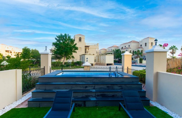 Fairway’s private pool villa rak