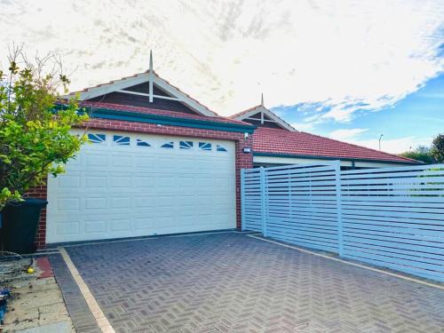 Falcon Estuary Escape