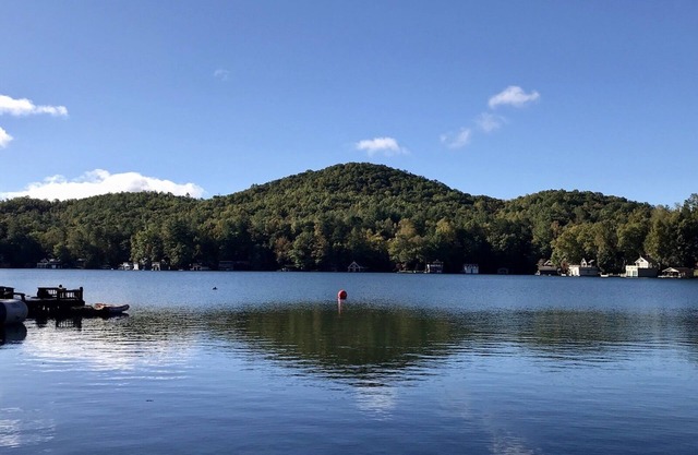 Fall Availability! Ask about last minute discounts! LAKEFRONT Cabin! All 5 ⭐️!