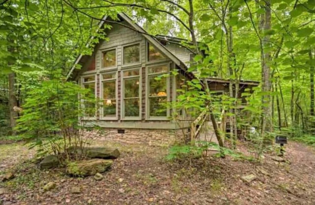 Falls View Cabin at Dennis Mill on designated trout stream.n