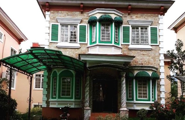 Fame Villa Castle Hook Kota Bunga