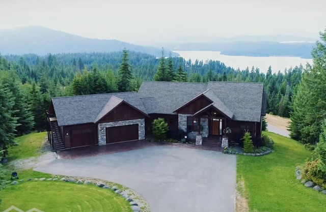 Family and Friends Get-Away w/Views for Miles!