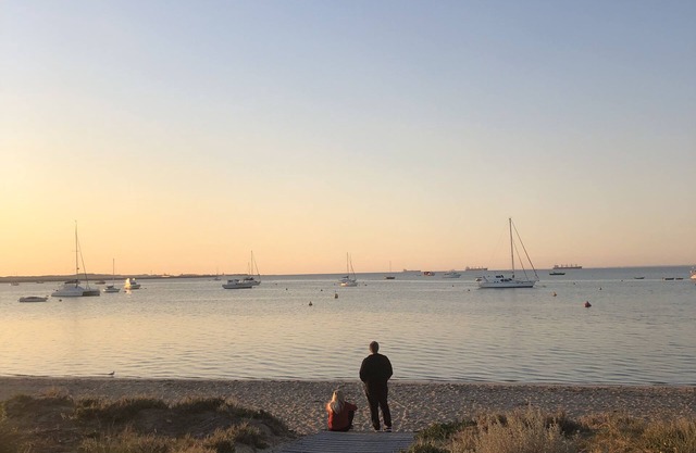 Family Beach House - Summer or winter vacation!