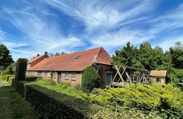 Family Farmhouse with go-karts