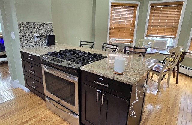 Family-friendly 3-bedroom house 25 minutes to NYC Manhattan