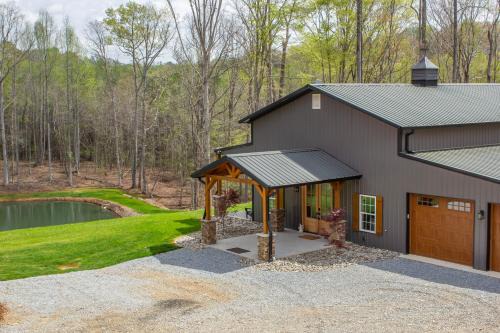 Family-Friendly Barndominium Near Greenville!