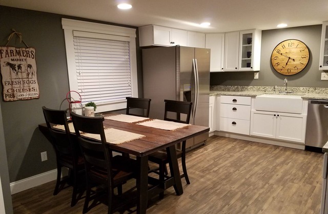 Family Friendly completely remodeled secluded vacation spot near Lake Shafer