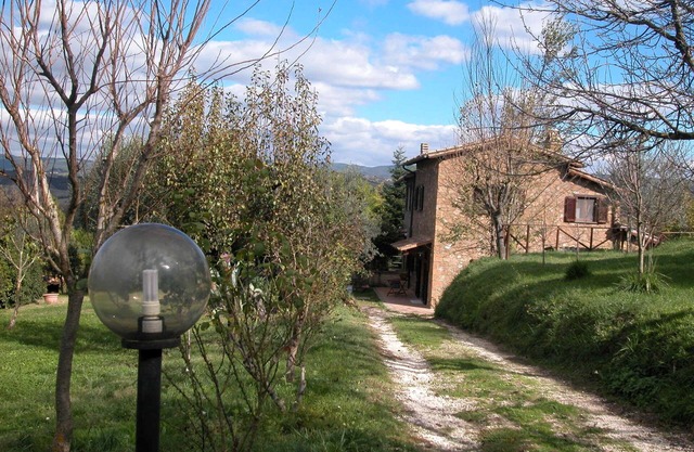 Family-friendly country house for holidays Podere La Vigna