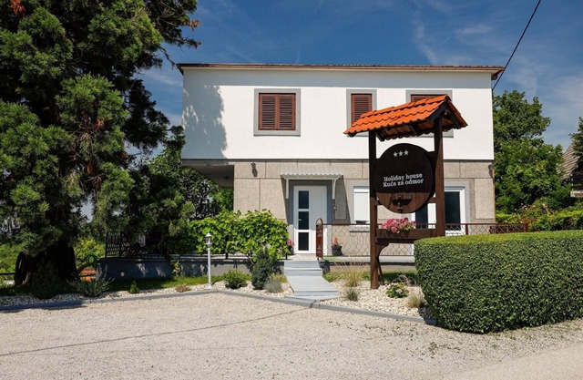 Family friendly house with a parking space Jastrebarsko, Prigorje (K-20705)