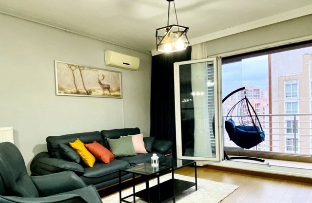 family friendly house with pool