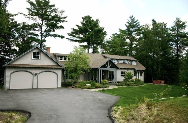 Family Friendly Lake Front Home