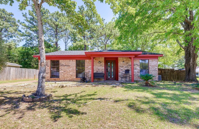 Family-Friendly Mobile Retreat w/Spacious Yard!