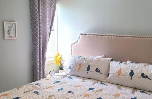 Family Friendly Villa near Disney, pool, sleeps 6