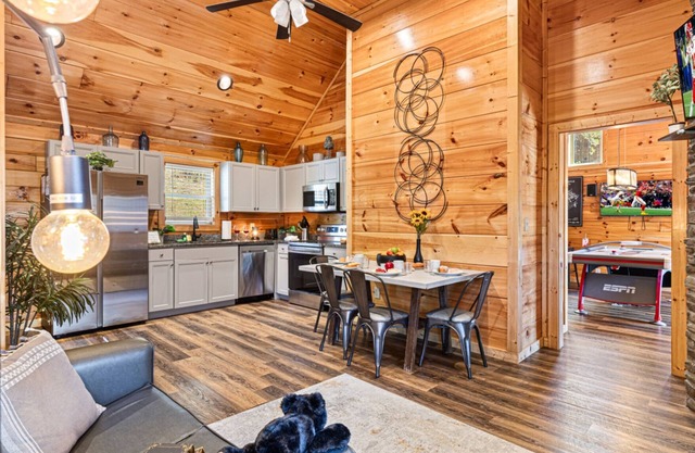 Family Oasis By Ghosal Luxury Lodging