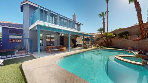 Family Oasis Ranch 3BR Pool Near Mystic Falls