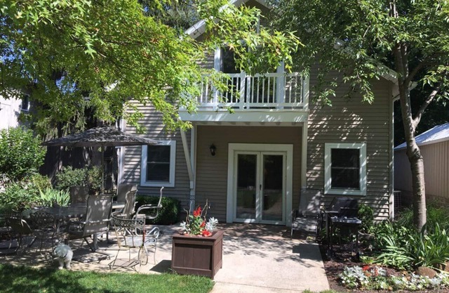 Family retreat close to Lake Maxinkuckee, Culver Academies, Golf, & Restaurants