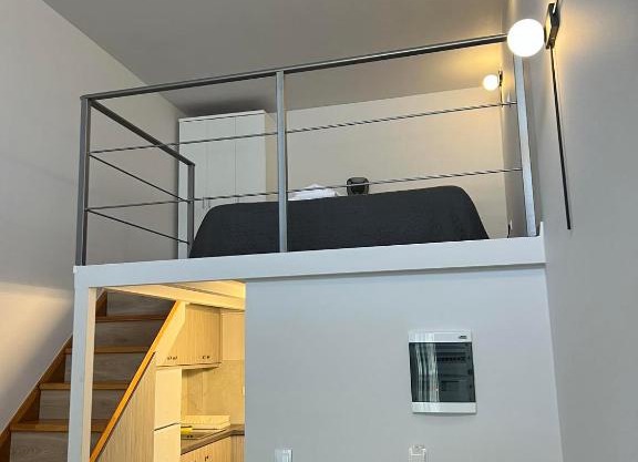 Fanis Family Studios 2