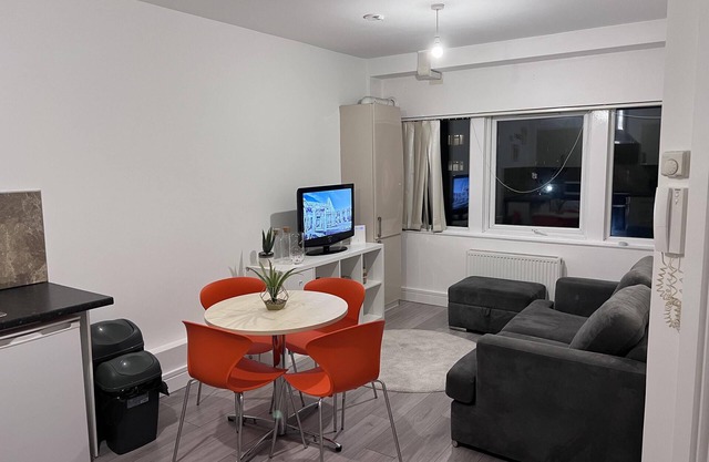 Fantastic 1-Bedroom Flat