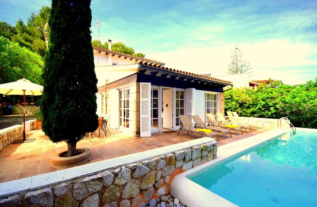 Fantastic villa Cala Padri with sea views and private pool in d.