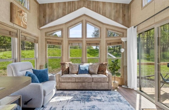 Farm Stay Pool 15min to Chattanooga