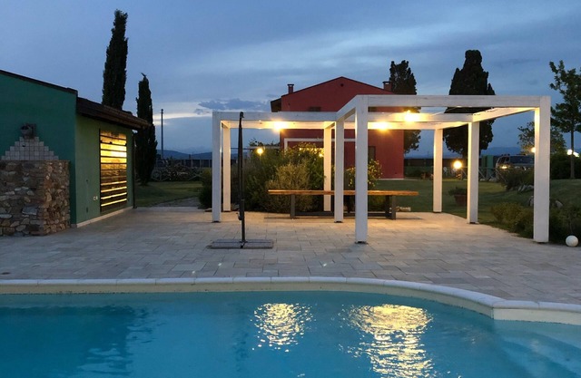 Farmhouse with swimming pool 2 km away from the sea