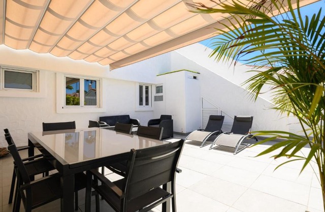 FaroVela Suites Pasito Blanco