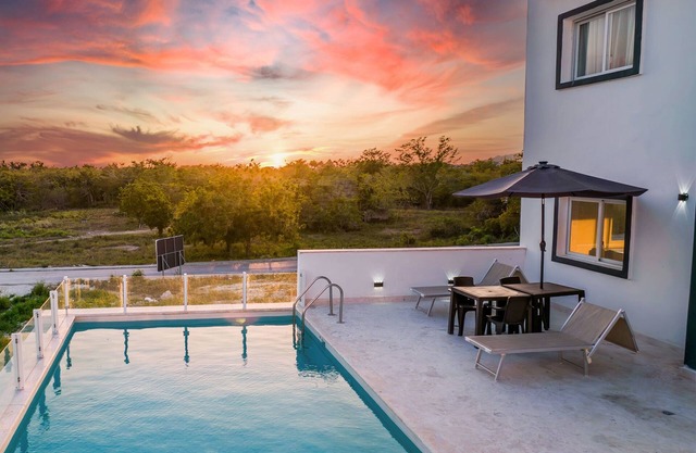 Fast Starlink Net|Poolside|Artisan Coffee Bar