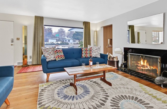 Feeling Groovy Vintage 1960’s Home in Boise Bench 3 bed/3 bath