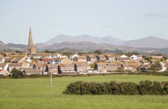 FELL VIEW, pet friendly, character holiday cottage in Silecroft