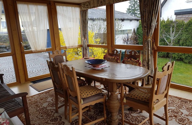 Ferienwohnung Moni, 90qm, 1 Schlafzimmer, 1 Wohn-/Schlafzimmer, Wintergarten, max. 4 Personen