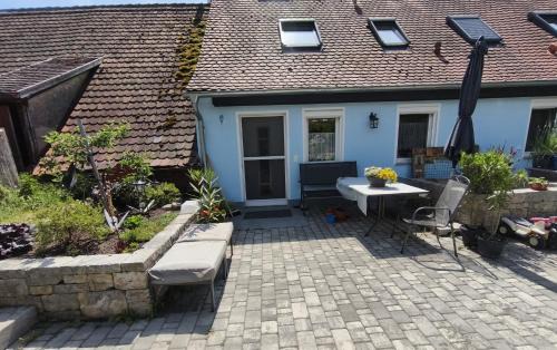 Ferienwohnung zwischen Steigerwald und Frankenhöhe für 2-3 Personen, barrierefrei