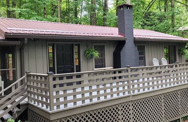 Fern Hill Cabin - near Dupont State Forest