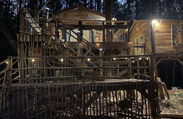 Fern Hollow Treehouse, rustic escape cozy romantic