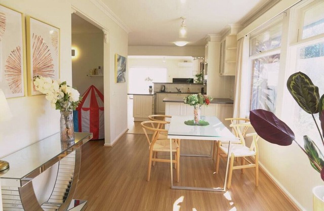 Ferntree Gully 5BRM Family Home Free Parking Wifi