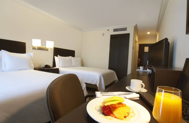 Fiesta Inn Toluca Centro