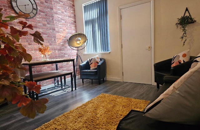 Fife House - Welcome Short Stays