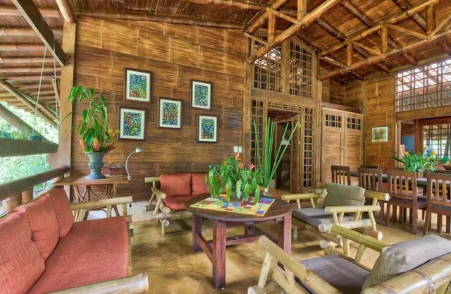 Finca Anjala - Architectural lodge on sustainable