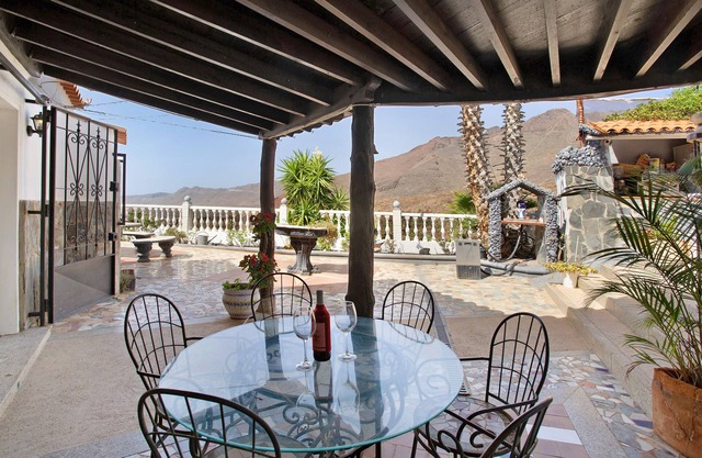 'Finca Fani 1' with Sea View, Mountain View, Shared Pool, Terrace & Garden