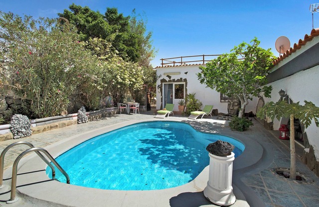 Finca Fani 2 with Sea View, Mountain View, Shared Pool, Terrace & Garden