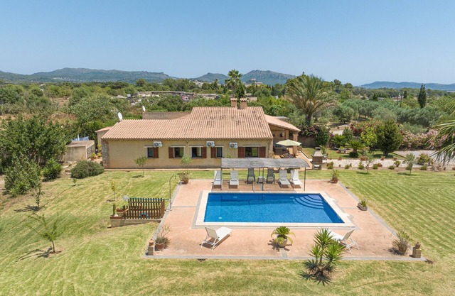 FINCA KELLY - Magnificent villa with private pool and free Wi-Fi in Artà