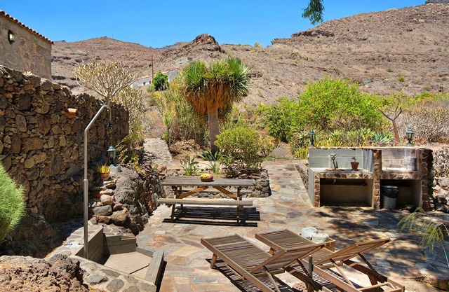 Finca "Lengua de Lava" with Mountian View, Private Garden & Wi-Fi