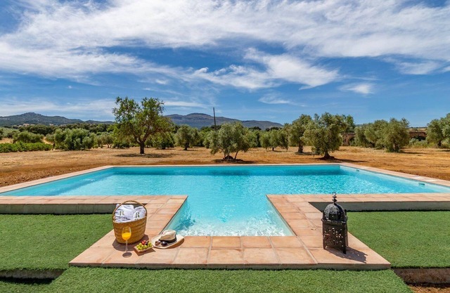 Finca Los Arcos - Heredad de los Capuchinos Ronda by Ruralidays