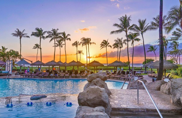 𝐅𝐢𝐧𝐝𝐢𝐧𝐠 𝐌𝐞𝐢𝐥𝐢 Beachfront Kaanapali Resort+Pools, Pickleball! 2BR