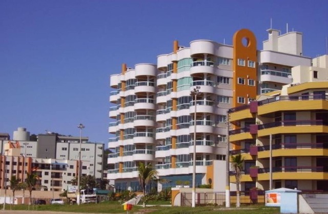 Finely furnished 3 bedroom apartment with air - Beachfront building