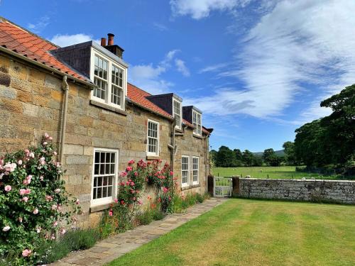 Finest Retreats - Ingleby Manor - Courtyard Cottage
