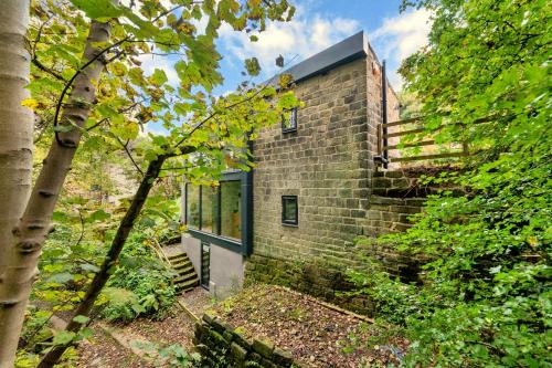 Finest Retreats - Luxurious Hidden Cragg Vale Escape by Hebden Beck
